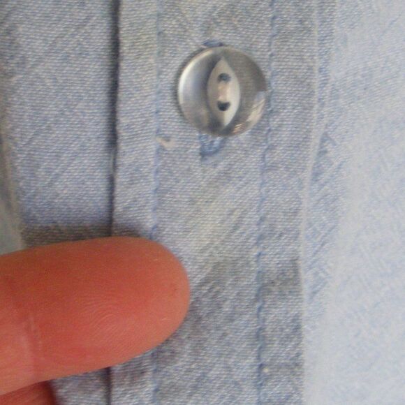 Chambray Top, L, Blue, Western Embroidery/Boots & Hats, Long sleeves, Buttons - Picture 9 of 14